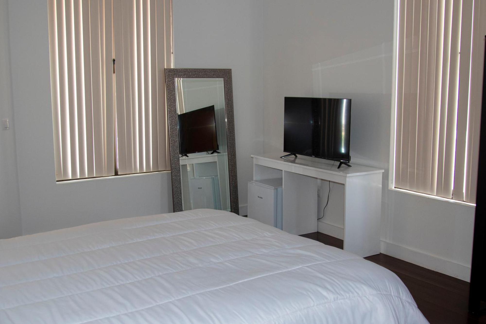 The View Hotel Sao Filipe Bagian luar foto