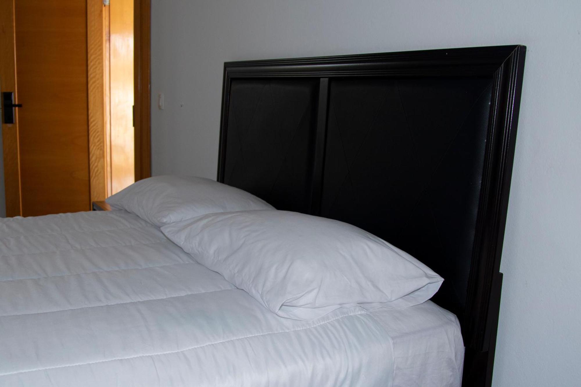 The View Hotel Sao Filipe Bagian luar foto