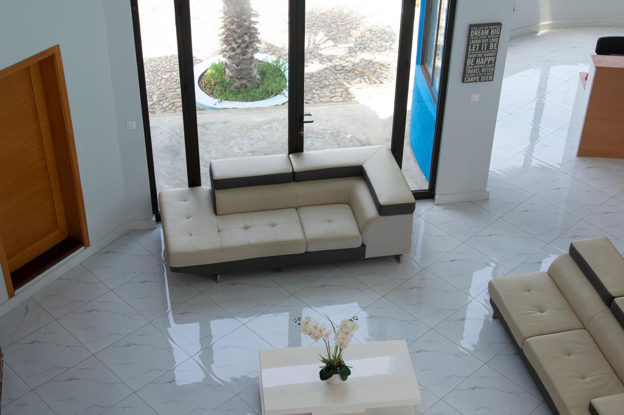 The View Hotel Sao Filipe Bagian luar foto