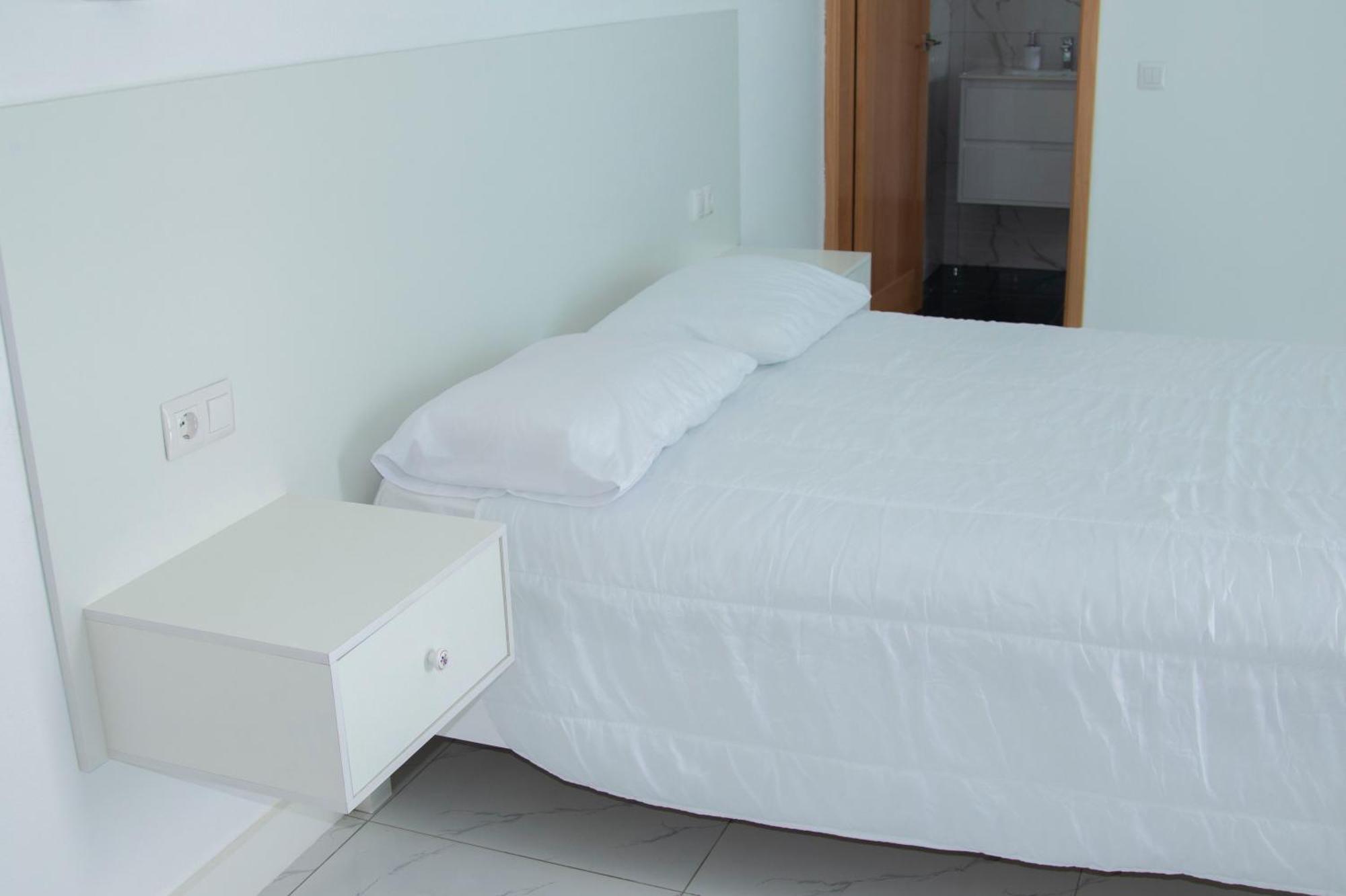 The View Hotel Sao Filipe Bagian luar foto